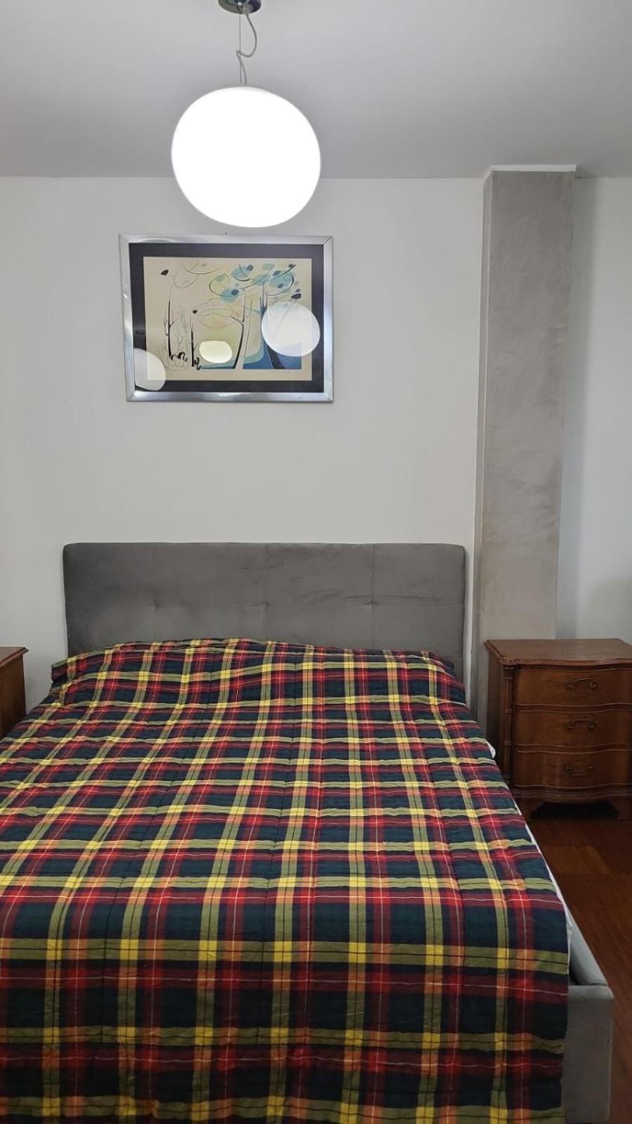 Lussuosa Villa Vicino Alla Stazione Caronno Pertusella Eksteriør billede